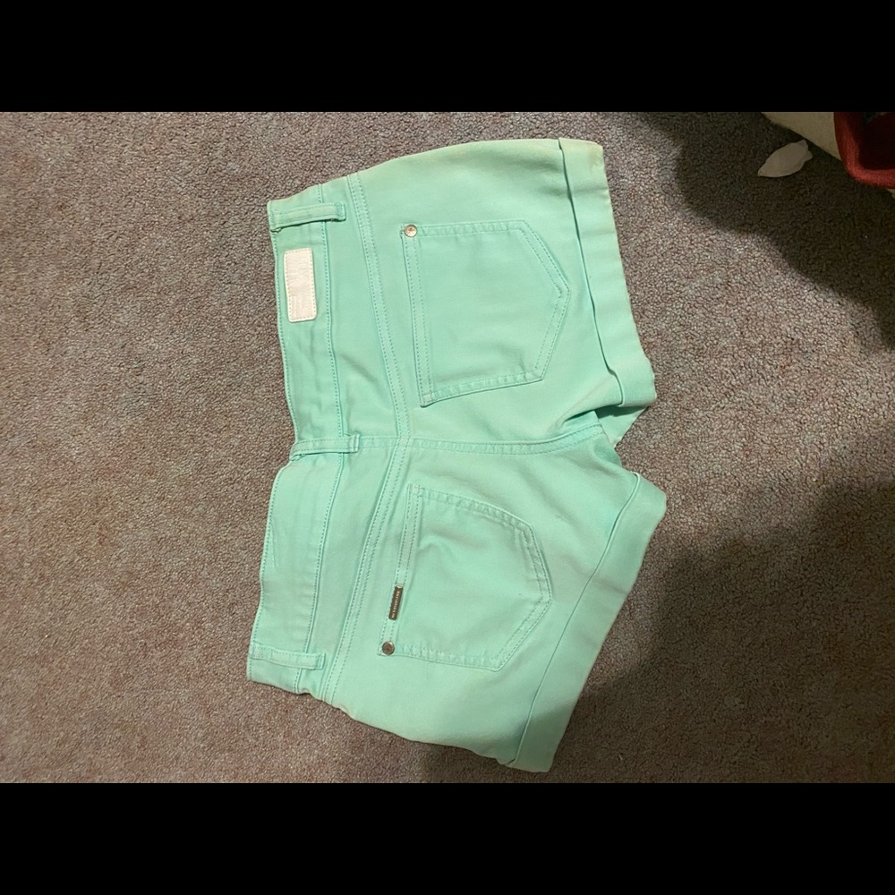 shorts - Picture 3 of 3